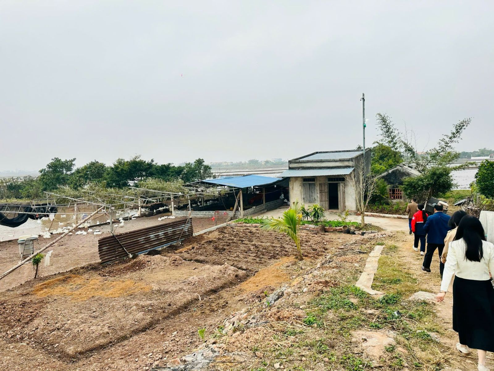 Thăm nhà em Vũ Phạm Thảo Nguyên - Lớp 10T2